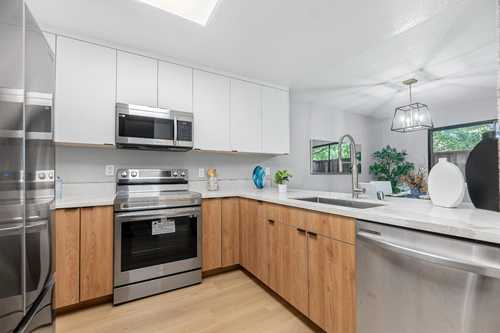 $1,098,000 - 2Br/3Ba -  for Sale in Campbell