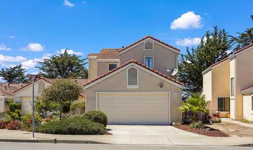 $925,000 - 3Br/3Ba -  for Sale in Marina