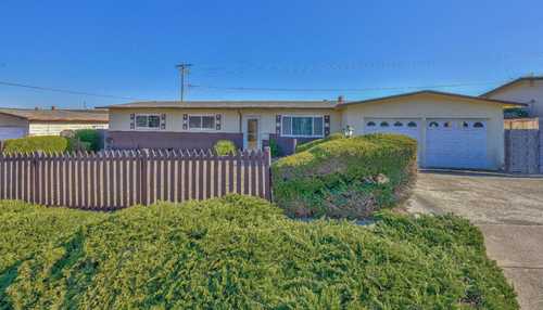 $700,000 - 3Br/2Ba -  for Sale in Marina
