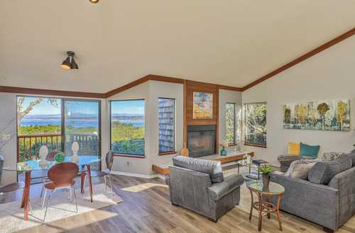 $1,125,000 - 3Br/3Ba -  for Sale in Monterey