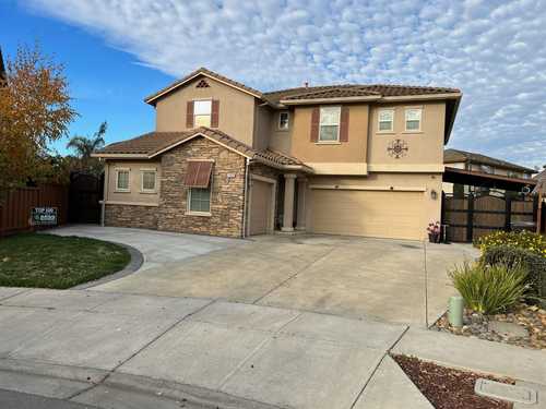 $859,999 - 5Br/3Ba -  for Sale in Salinas