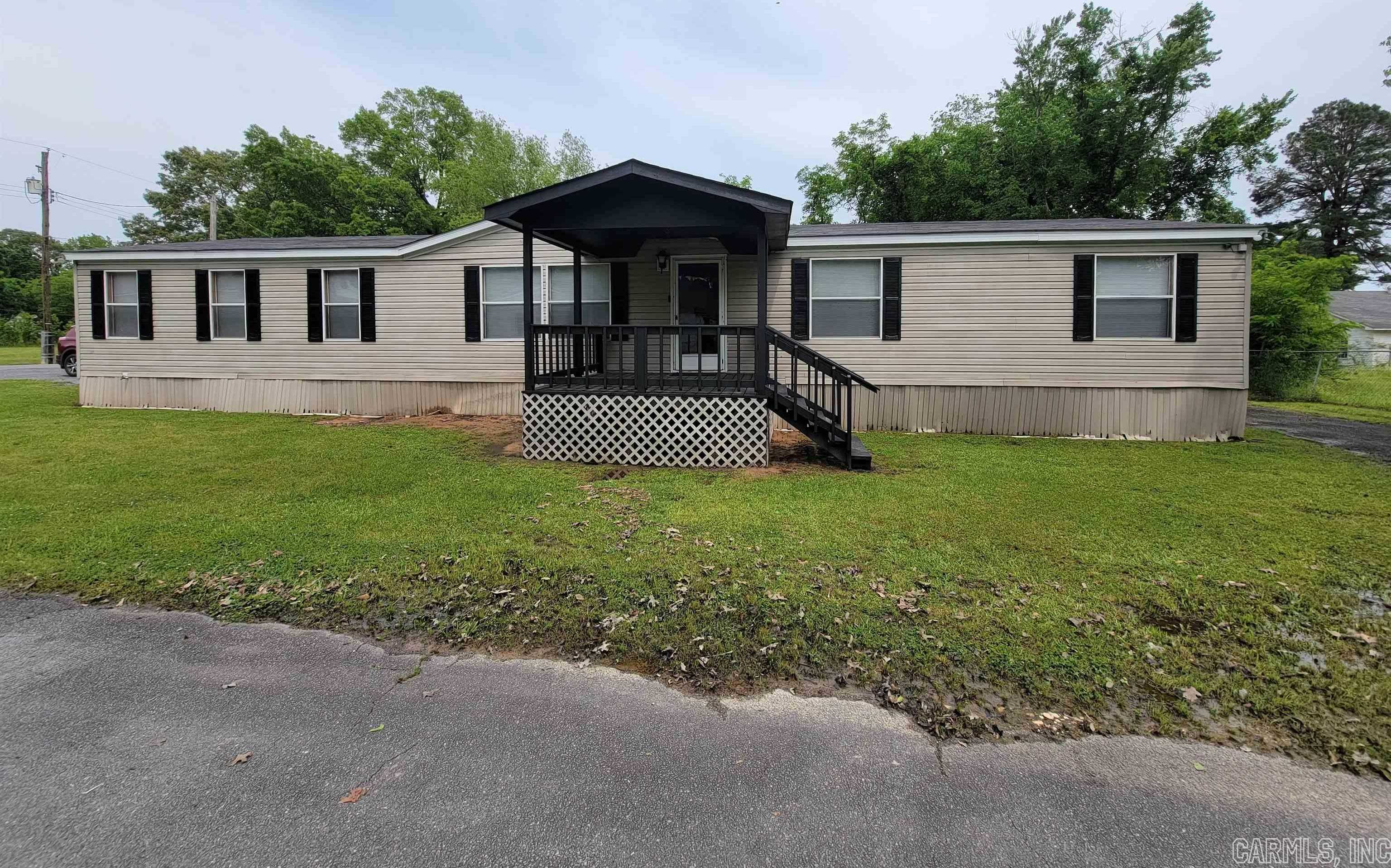 View Pine Bluff, AR 71602 mobile home