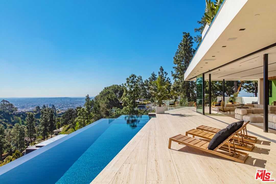 $32,000,000 - 6Br/8Ba -  for Sale in Beverly Hills
