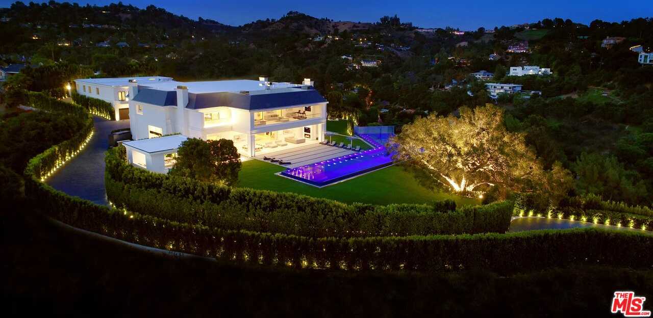 $85,000,000 - 12Br/24Ba -  for Sale in Beverly Hills