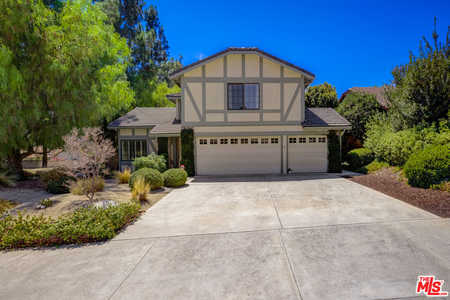 $1,070,000 - 4Br/3Ba -  for Sale in West Hills
