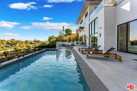 $26,850,000 - 5Br/7Ba -  for Sale in Pacific Palisades