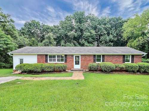 $369,900 - 3Br/2Ba -  for Sale in None, Fort Mill