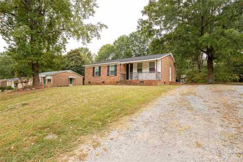 $189,900 - 3Br/1Ba -  for Sale in Wooded Valley, York