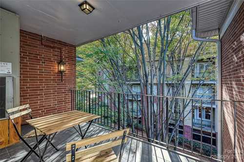 $250,000 - 1Br/1Ba -  for Sale in 400 Queens, Charlotte
