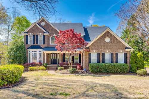 $900,000 - 5Br/4Ba -  for Sale in Riverpointe, Charlotte