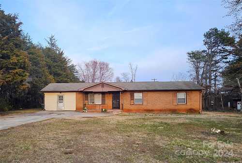 $169,000 - 3Br/2Ba -  for Sale in Midway Park, Statesville