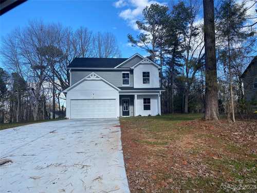 $439,000 - 4Br/3Ba -  for Sale in Holiday Harbor, Mooresville