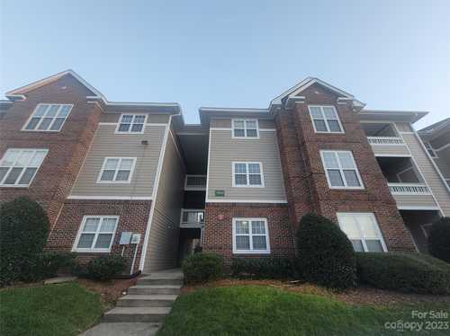 $240,000 - 2Br/2Ba -  for Sale in Campus Walk, Charlotte