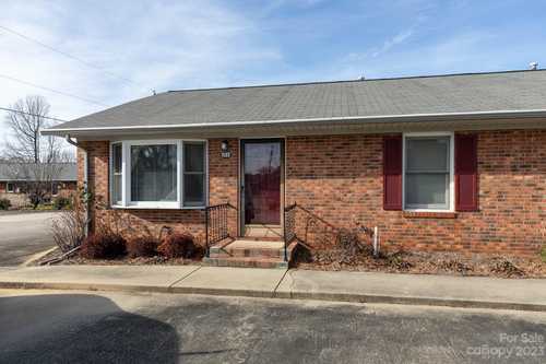 $185,000 - 2Br/2Ba -  for Sale in Cherry Farms, Rock Hill