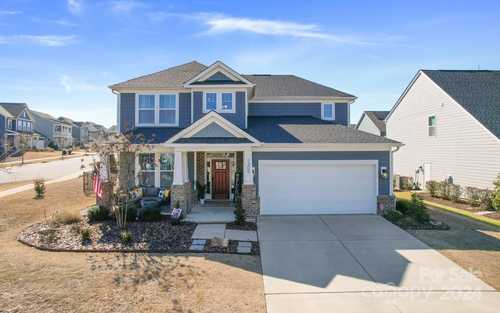 $554,900 - 4Br/3Ba -  for Sale in Paddlers Cove, Clover