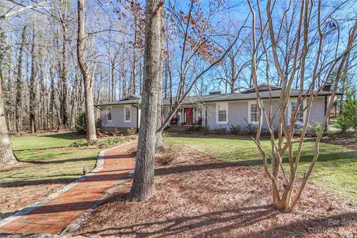 $560,000 - 4Br/3Ba -  for Sale in Shannon Acres, Statesville