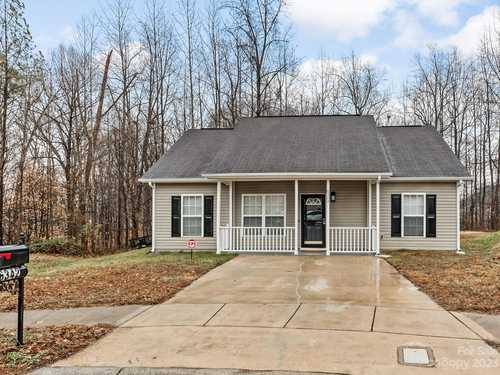 $295,000 - 3Br/2Ba -  for Sale in The Hamptons, Charlotte