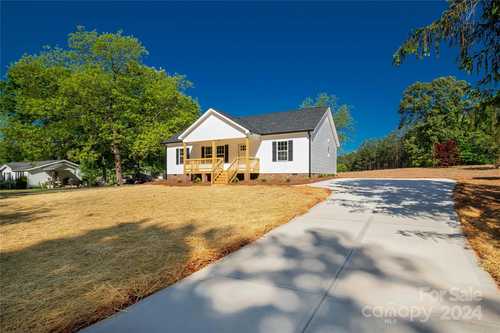 $299,900 - 3Br/2Ba -  for Sale in None, Hickory Grove