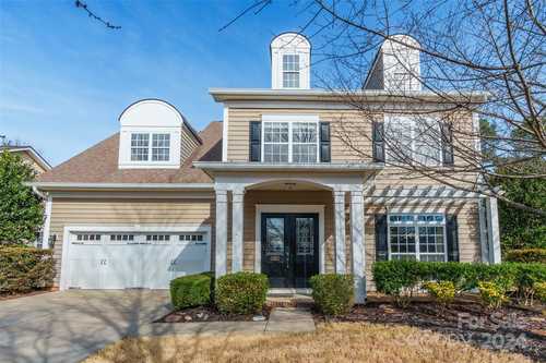 $639,900 - 5Br/3Ba -  for Sale in Reserve At Gold Hill, Fort Mill