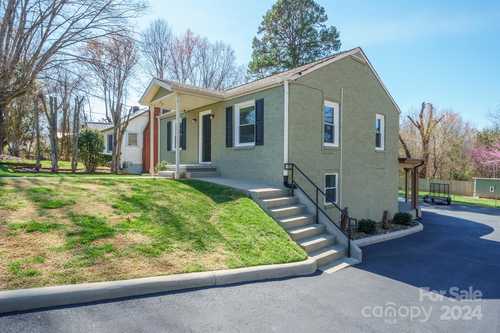 $315,000 - 4Br/2Ba -  for Sale in Country Club Estates, Statesville