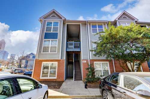 $225,000 - 1Br/1Ba -  for Sale in The Fourth Ward Square, Charlotte