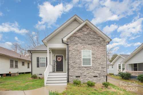 $305,000 - 3Br/2Ba -  for Sale in Woodland Park, Rock Hill