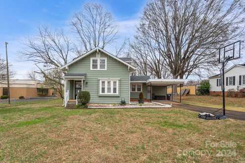 $264,900 - 3Br/2Ba -  for Sale in None, Troutman