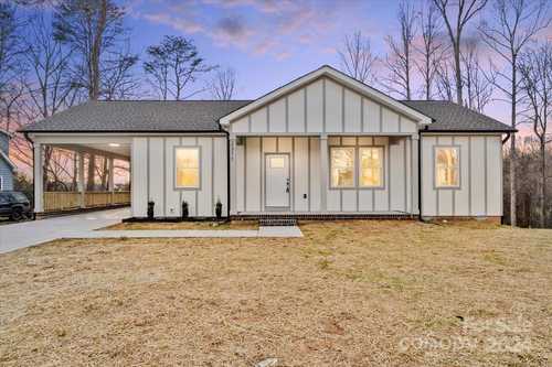 $265,000 - 3Br/2Ba -  for Sale in Old Farm, Statesville