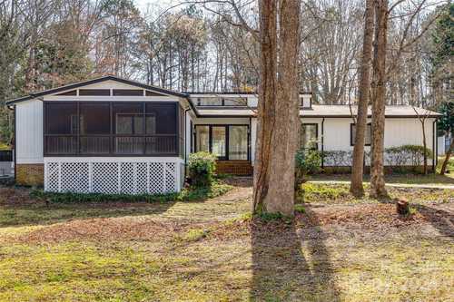 $405,000 - 4Br/3Ba -  for Sale in Poplar Forest, Rock Hill