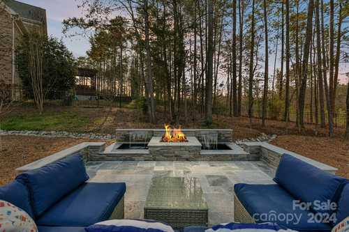 $1,075,000 - 4Br/5Ba -  for Sale in The Palisades, Charlotte