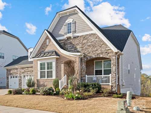 $800,000 - 4Br/5Ba -  for Sale in Waterside At The Catawba, Fort Mill