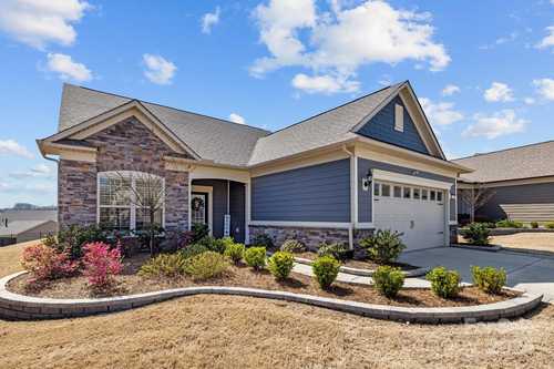 $695,000 - 3Br/3Ba -  for Sale in Carolina Orchards, Fort Mill