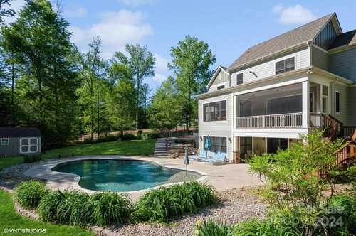 $1,300,000 - 4Br/4Ba -  for Sale in None, Fort Mill