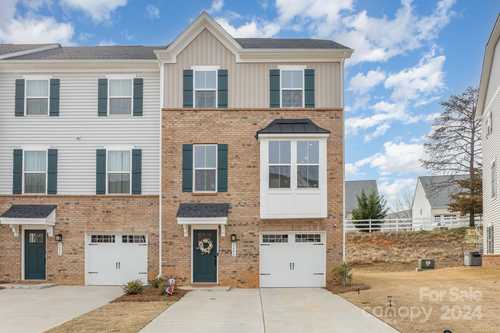 $375,000 - 3Br/4Ba -  for Sale in Grantham Place, Fort Mill