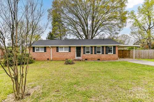 $300,000 - 3Br/2Ba -  for Sale in Darlington Heights, Rock Hill
