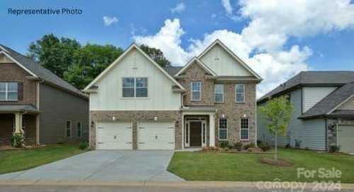 $439,000 - 4Br/3Ba -  for Sale in Falls Cove At Lake Norman, Troutman
