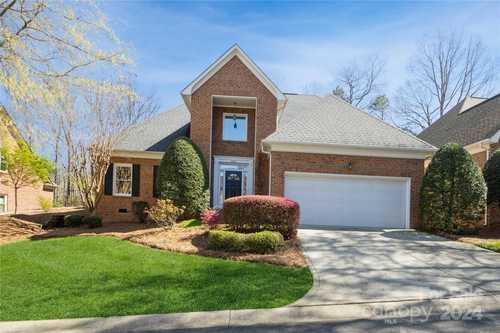 $640,000 - 3Br/3Ba -  for Sale in Ivy Hall, Charlotte