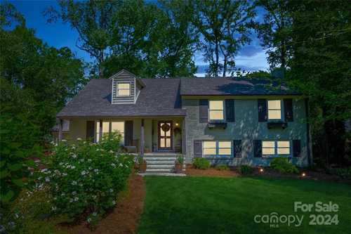 $975,000 - 6Br/4Ba -  for Sale in Beverly Woods, Charlotte