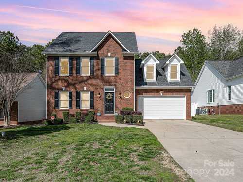 $377,500 - 3Br/3Ba -  for Sale in The Crossing, Rock Hill