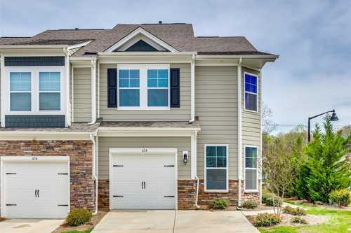 $359,000 - 3Br/3Ba -  for Sale in Ivy Ridge, Lake Wylie