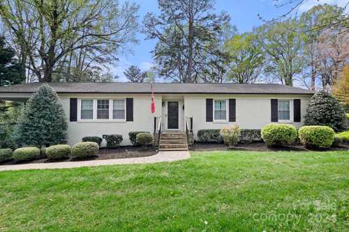 $850,000 - 4Br/2Ba -  for Sale in Cotswold, Charlotte