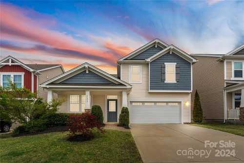 $515,000 - 4Br/4Ba -  for Sale in Kings Grove Manor, York