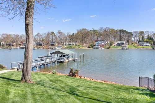 $1,400,000 - 3Br/5Ba -  for Sale in None, Troutman
