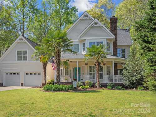 $610,000 - 4Br/3Ba -  for Sale in The Hylands, York