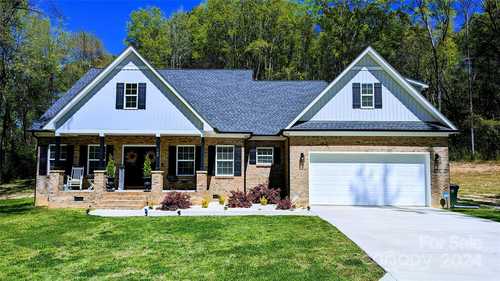 $725,000 - 4Br/3Ba -  for Sale in Ole Eastpointe, York
