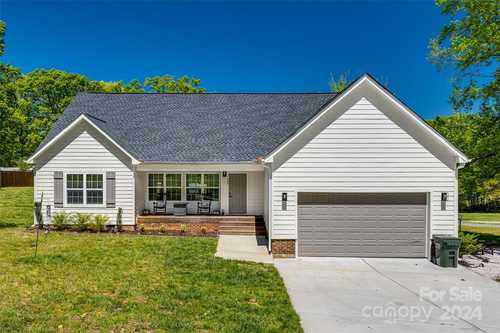 $460,000 - 3Br/3Ba -  for Sale in None, Catawba