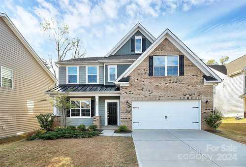 $575,000 - 4Br/3Ba -  for Sale in Willow Bend, Fort Mill