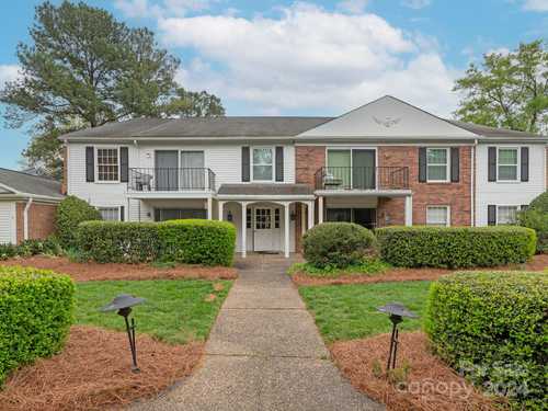$160,000 - 1Br/1Ba -  for Sale in Quail Hollow Estates, Charlotte