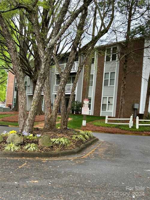 $162,000 - 2Br/2Ba -  for Sale in Shannon Green, Charlotte