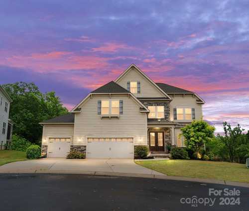 $1,050,000 - 5Br/6Ba -  for Sale in Waterside At The Catawba, Fort Mill